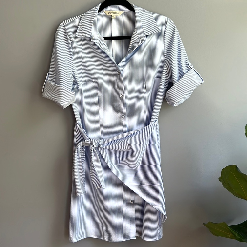 SUMMER SHIRT DRESS, SUPER CUTE, LIGHT FABRIC, SIZE 4 or M